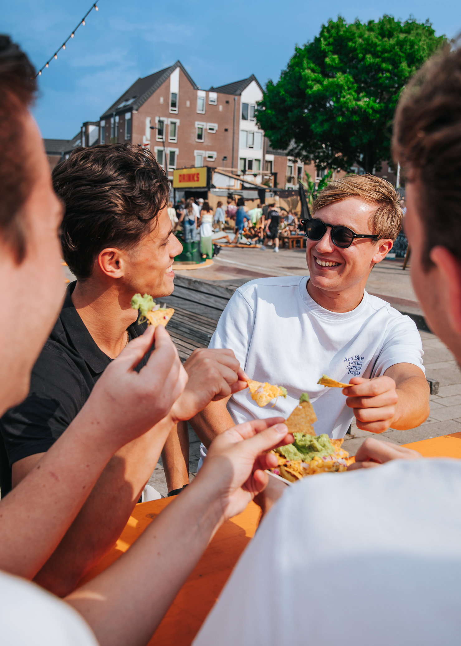 Blije gasten bij de Street Nacho foodtruck